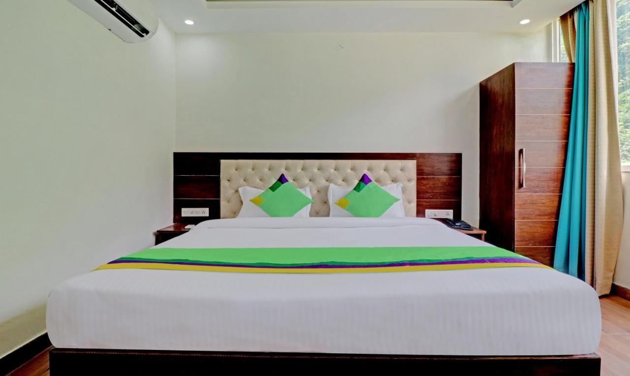 Hotel Hidden Delight Рішикеш Екстер'єр фото